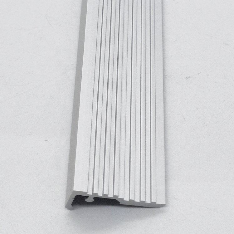Wholesale 6061 6063 Extruded 90 Degree Molding Aluminum L Shape Angle Corner irregular shaped Aluminum Profiles
