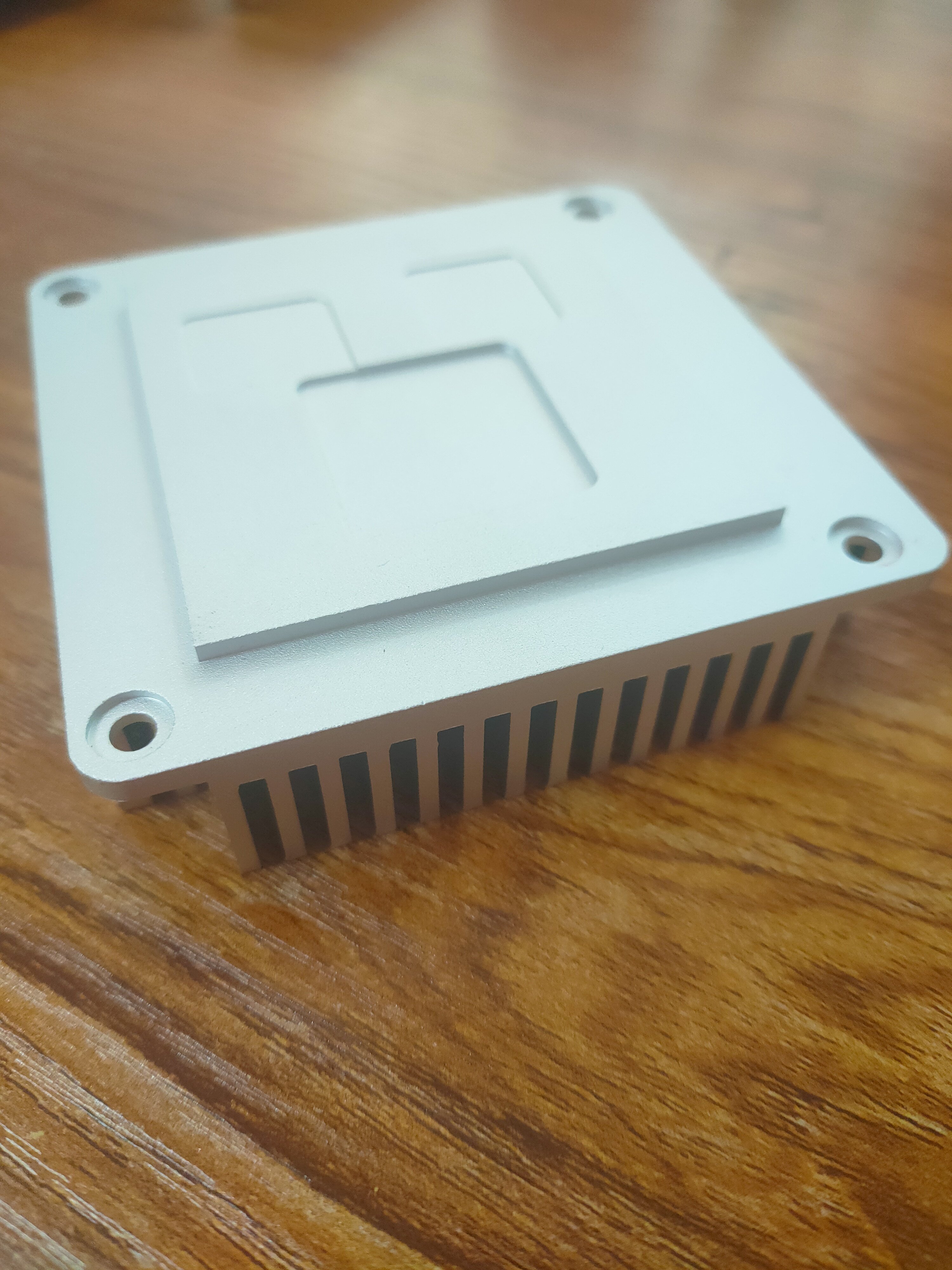 Customize Factory OEM CNC Extrusion Aluminium Profiles Enclosure Aluminum Square Tube Heat Sink