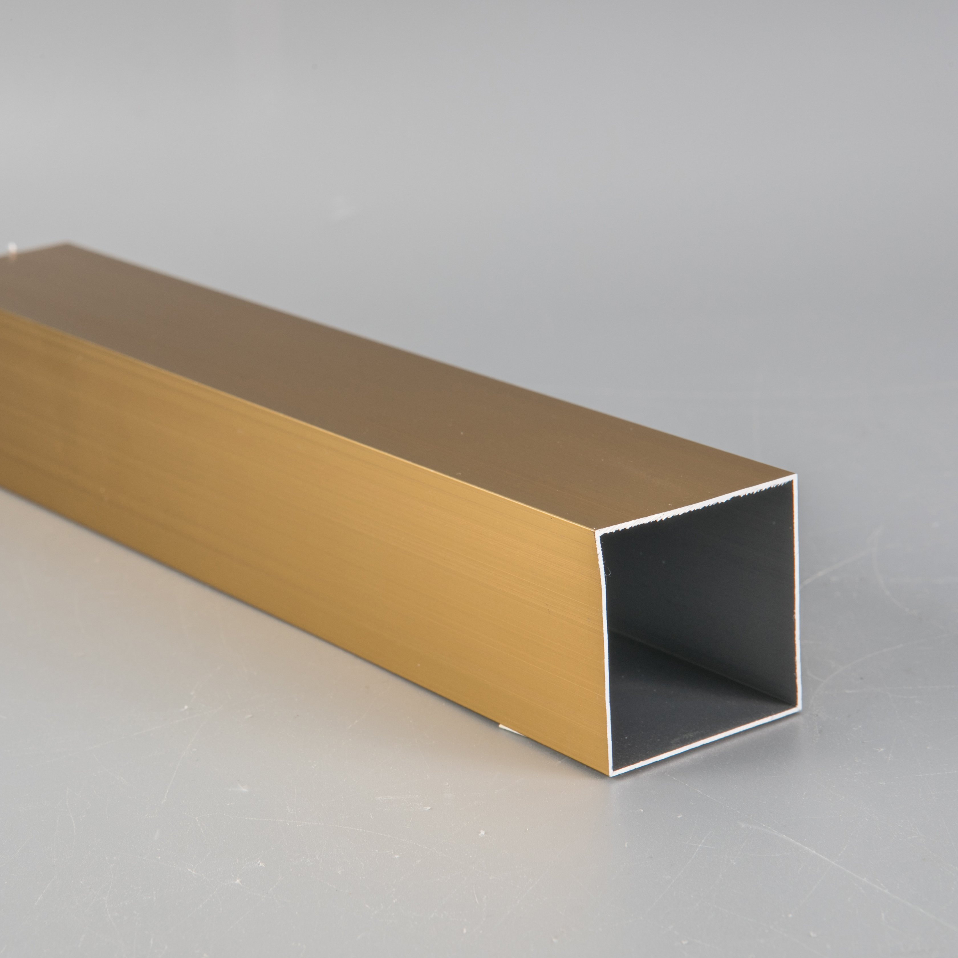 Manufacturer of aluminium profiles from Ningbo Zhejiang for aluminium refrigeration tube