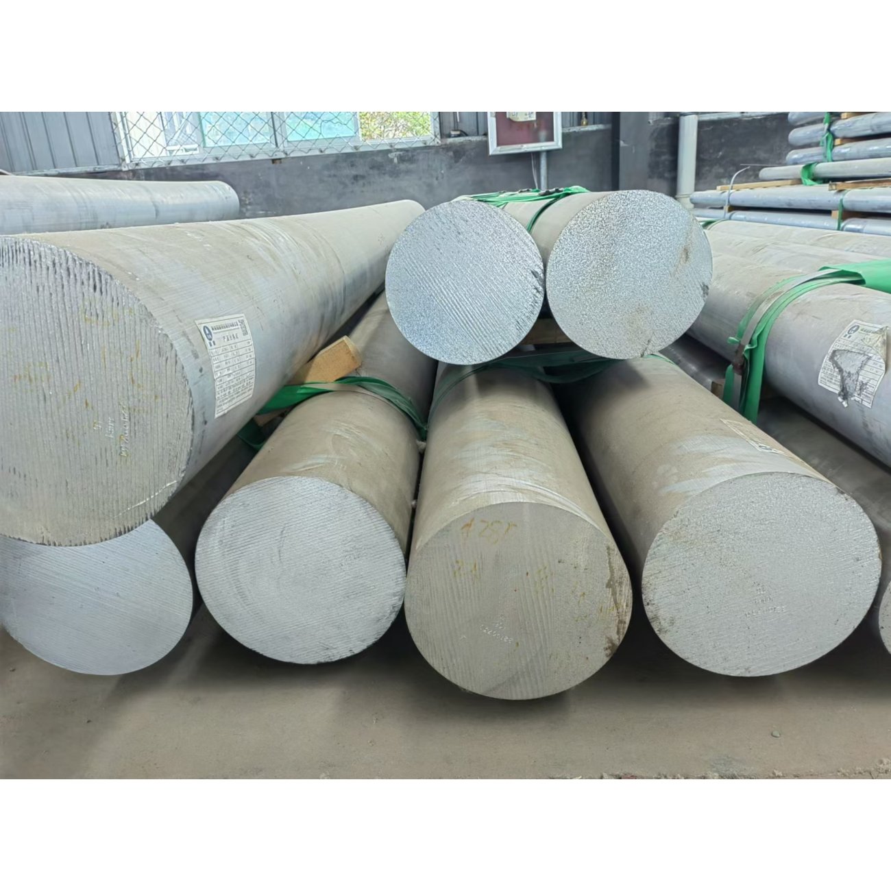 High quality professional aluminum bar factory 1-8 series aluminum ingot for building construction