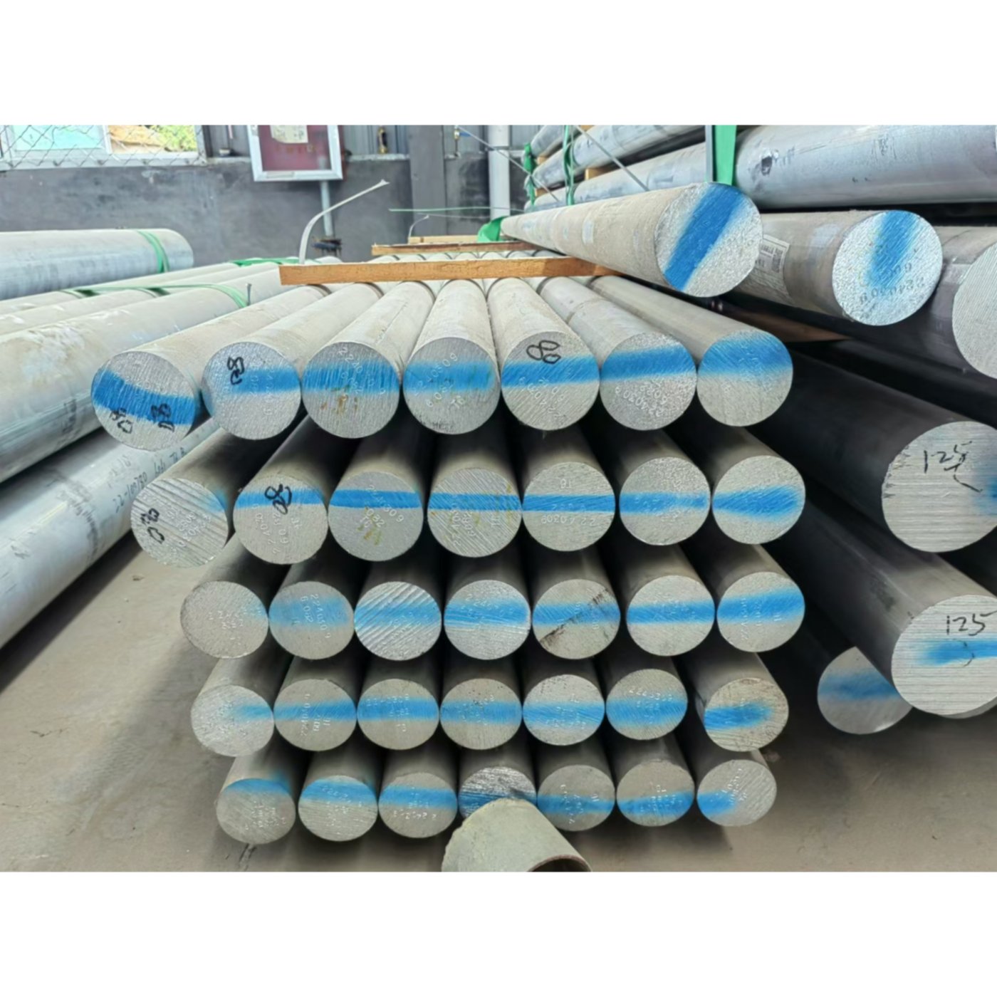High quality professional aluminum bar factory 1-8 series aluminum ingot for building construction