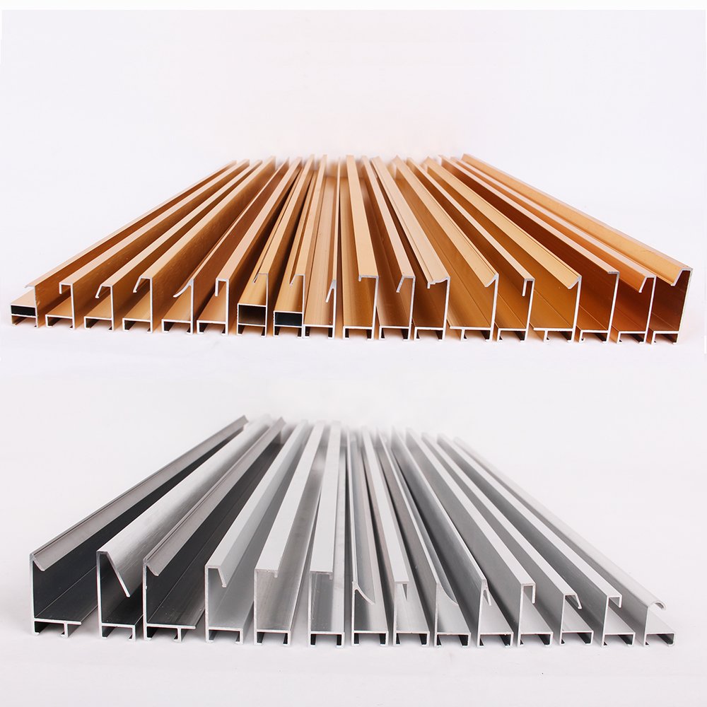 The factory produces gold, black and silver extruded aluminum profiles for anodizing
