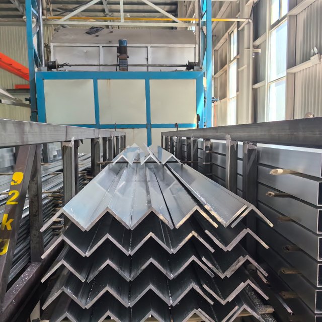 China manufacture High Quality 40x40 6m 4040 Industrial Aluminium Frame Aluminum Profile with Building