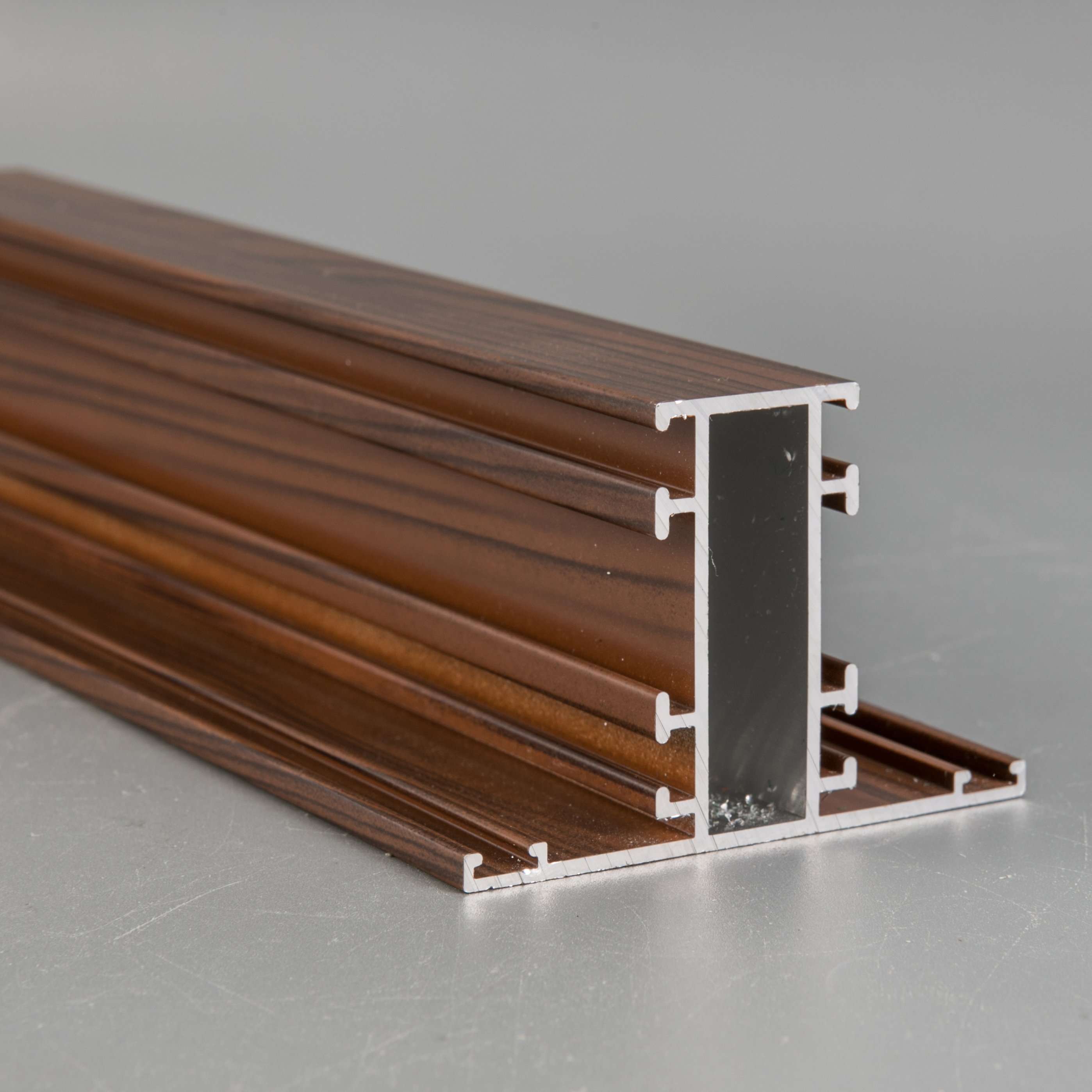 Zhejiang Sunkey extrusion aluminium profile with 6063-T5 for doors and windows
