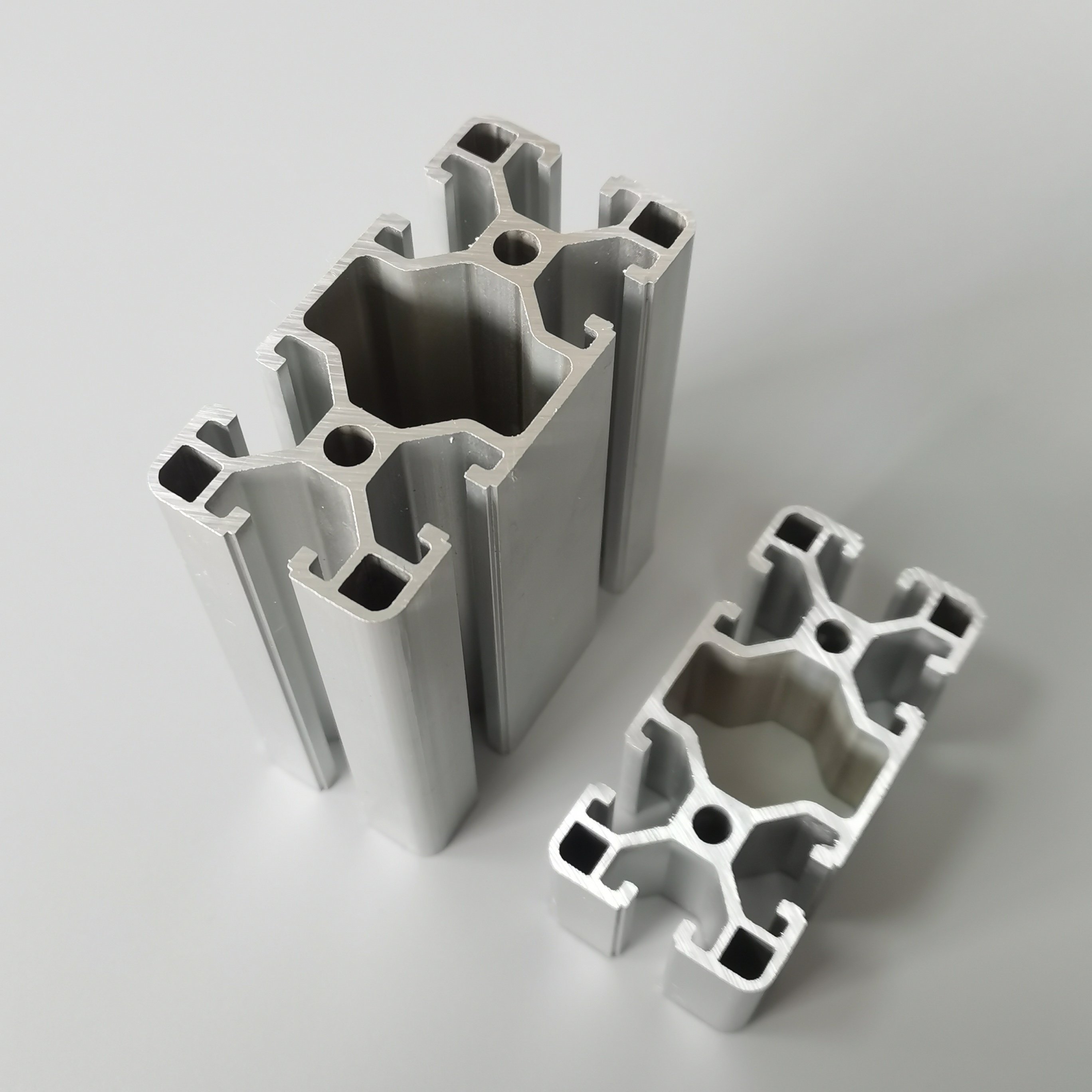 China Manufacturer Custom Aluminum Extrusion Profiles T Slot V Slot Aluminium Profile with anodize surface