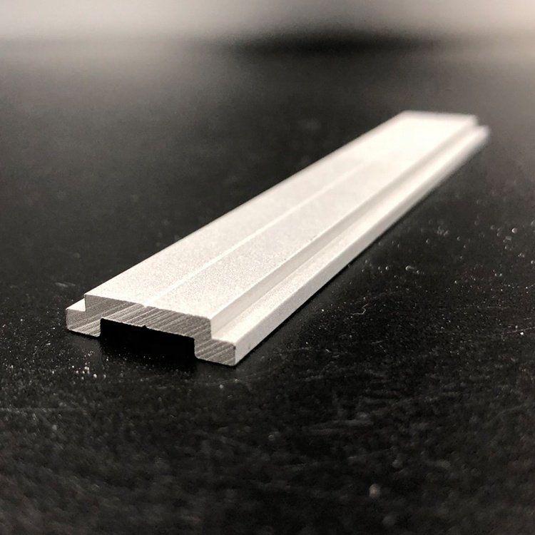 Wholesale windows door aluminum profiles aluminum extrusion corner