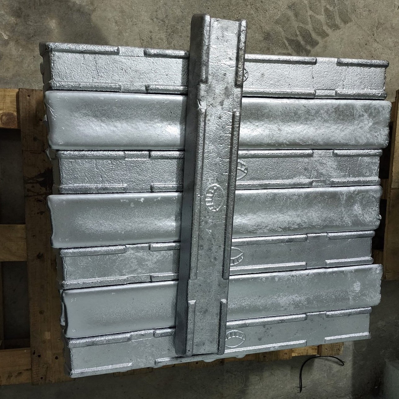 Aluminum Ingots High Quality Alloy Ingot Product