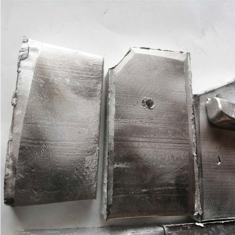 China Custom Supplier Al99.70 Al99.90 Al99.85 Primary Aluminum Alloy Billets And Ingot