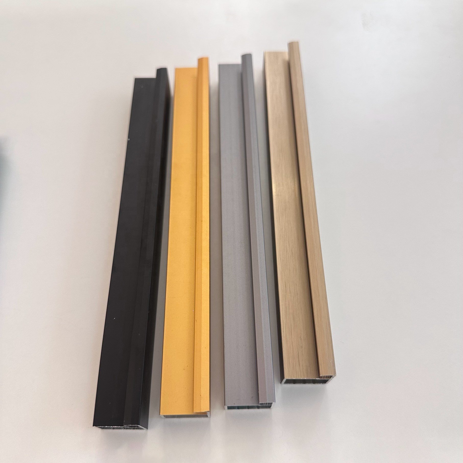 Aluminum profiles for kitchen cabinets