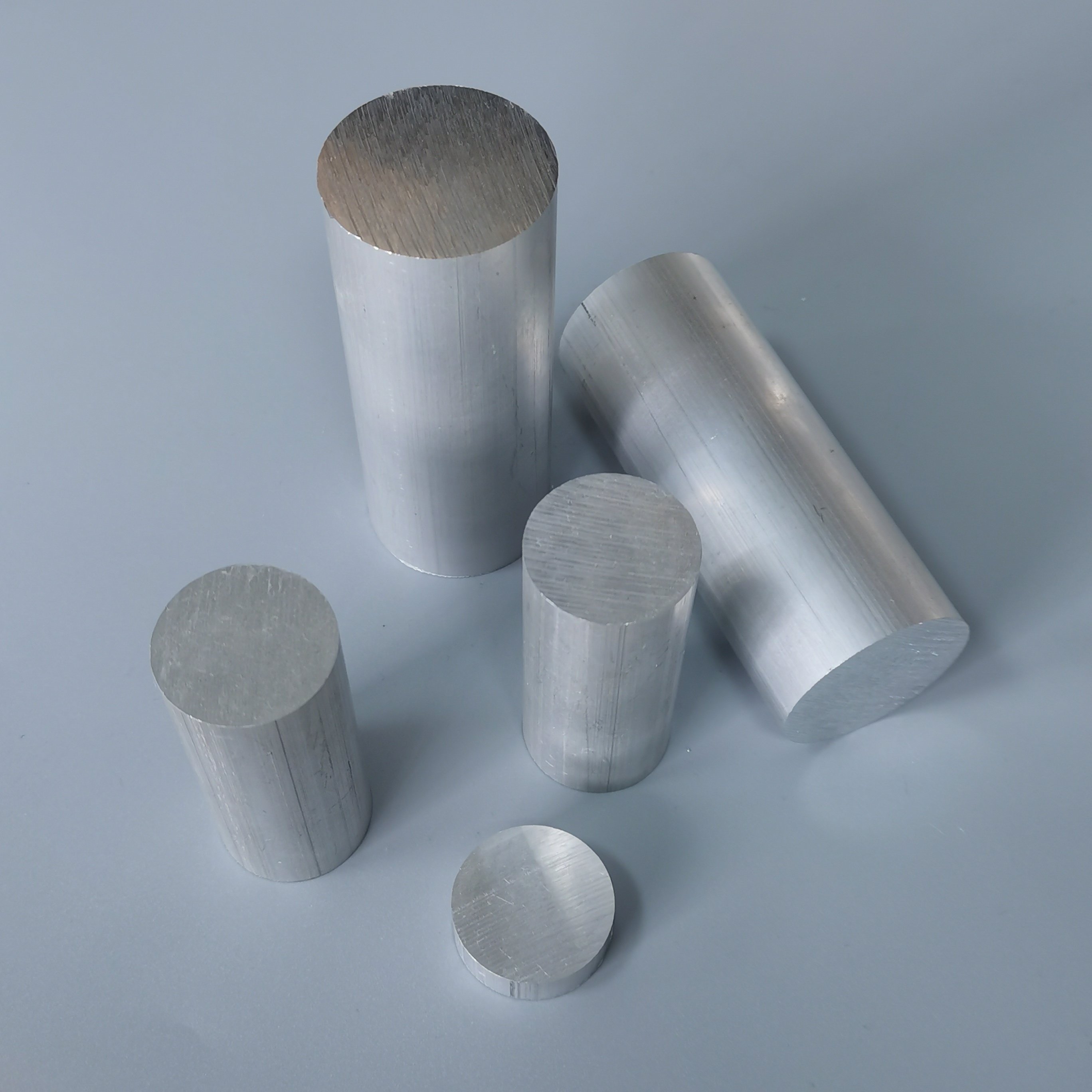 Spot supplies aluminum billet and ingot 6061 6063 aluminium bar alloy rod aluminum round bar
