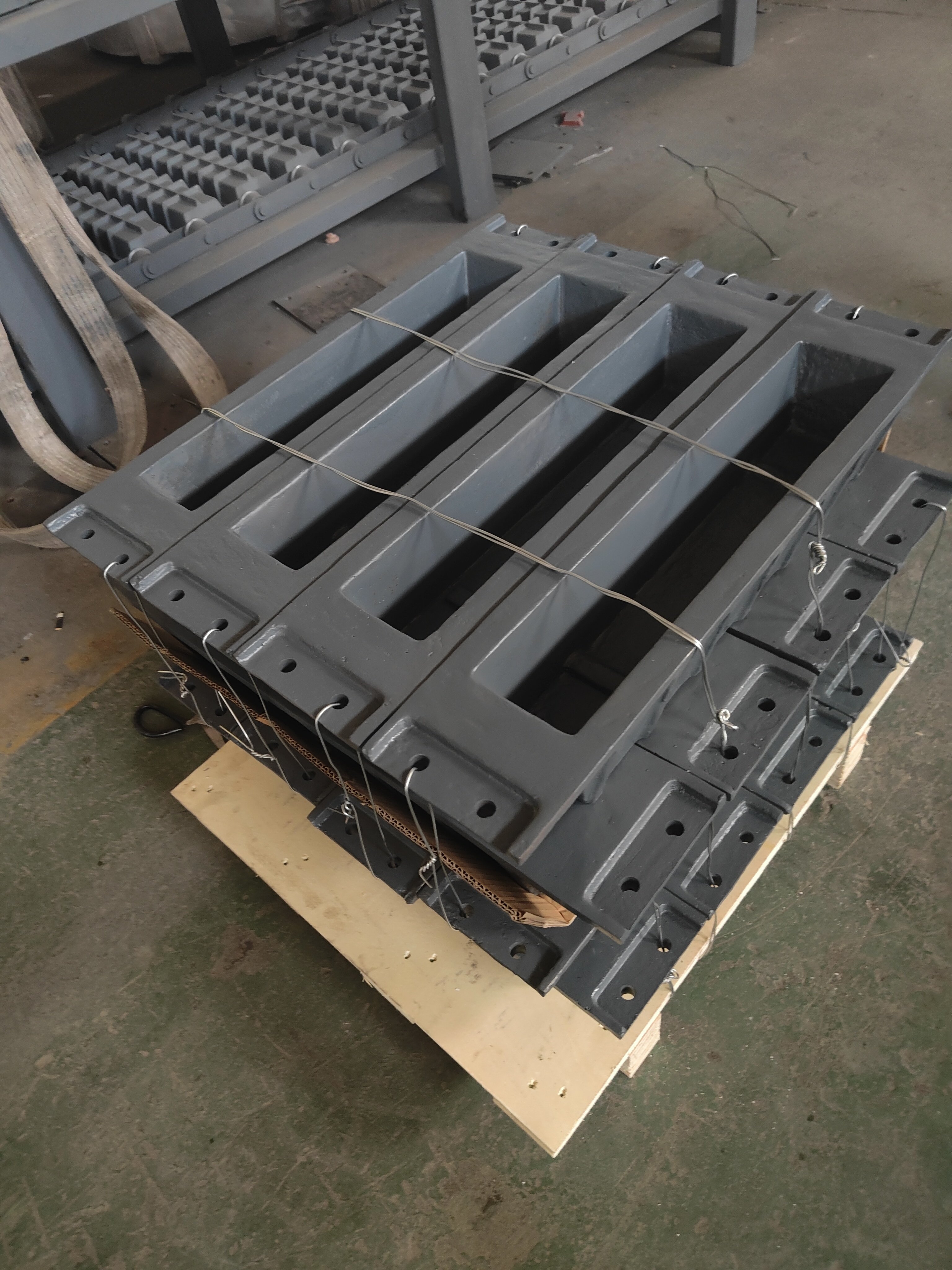 Automatically Melting Furnace Making Copper Aluminum Ingot machines production line