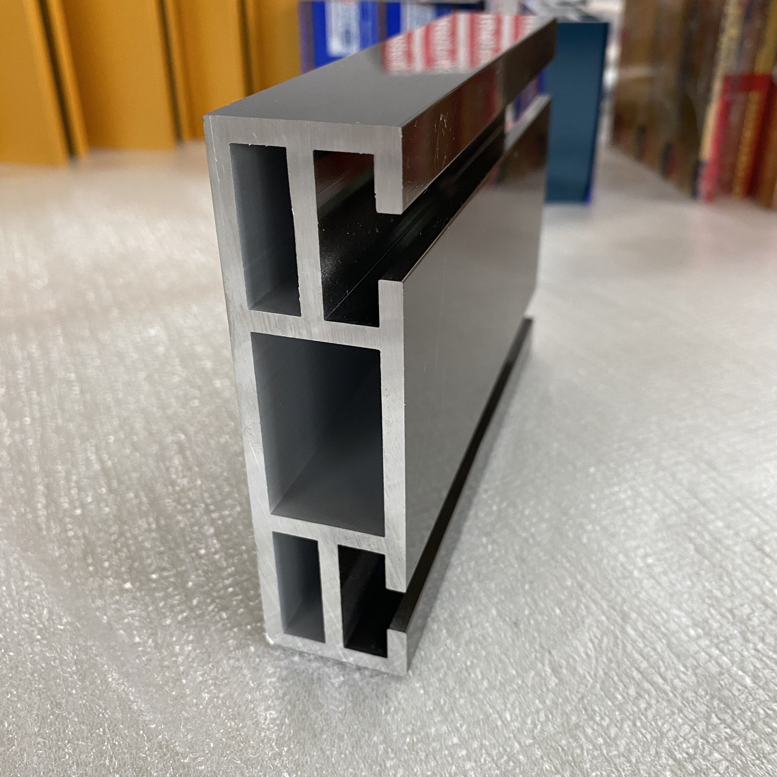 Shalumi Vietnam anodized Aluminium elevator
