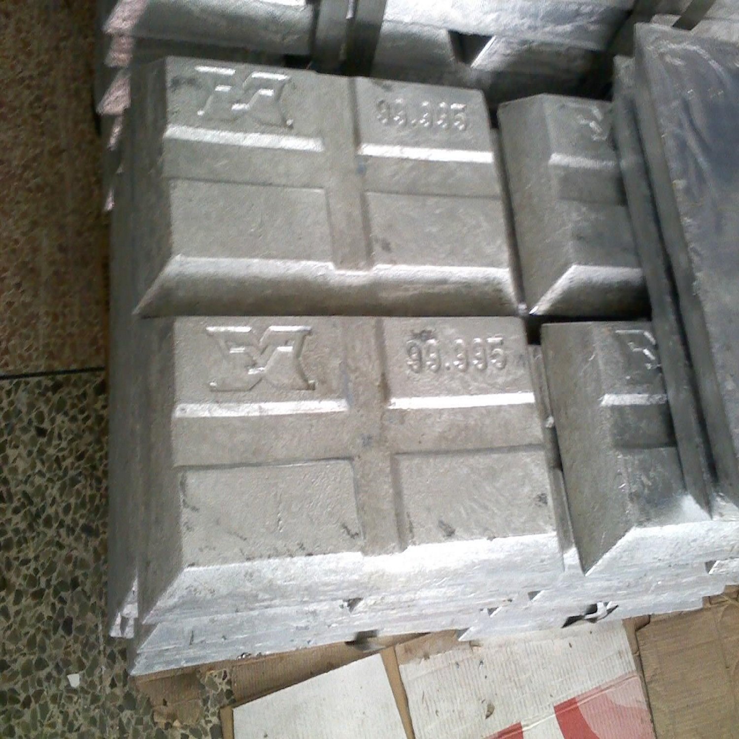 High Quality Purity 99.995% 99.98% 99.97% Zinc Ingots Aluminum & Lead Ingots Supplier