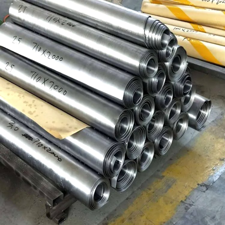 X - ray shielded lead plate between radiation-resistant layers of lead