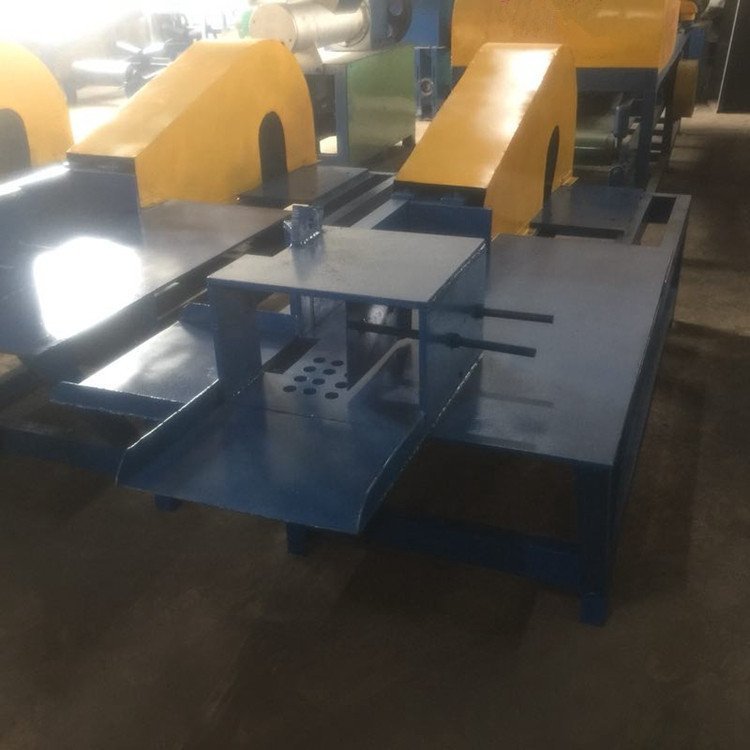 Auto LAB Battery Breaking And Separation Machine Battery Recycling Machine For Lead Ingots Making
