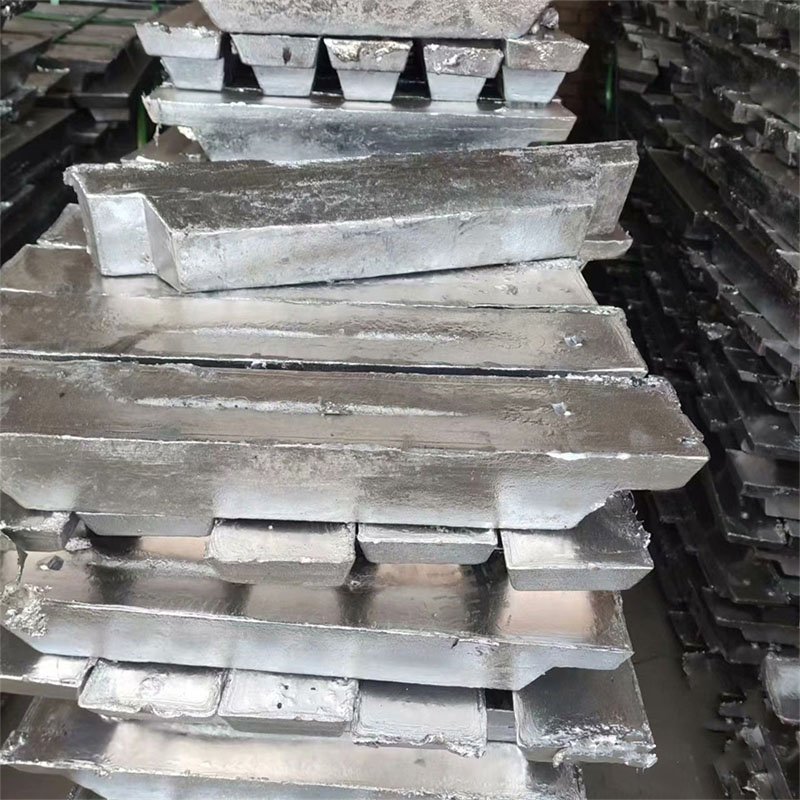 Lead ingots of 99.994 per cent purity for the counterweight automotive machinery industry