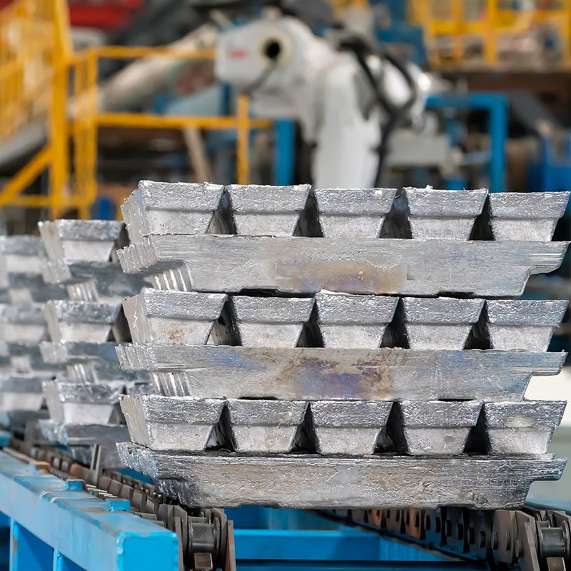 Lead ingots of 99.994 per cent purity for the counterweight automotive machinery industry