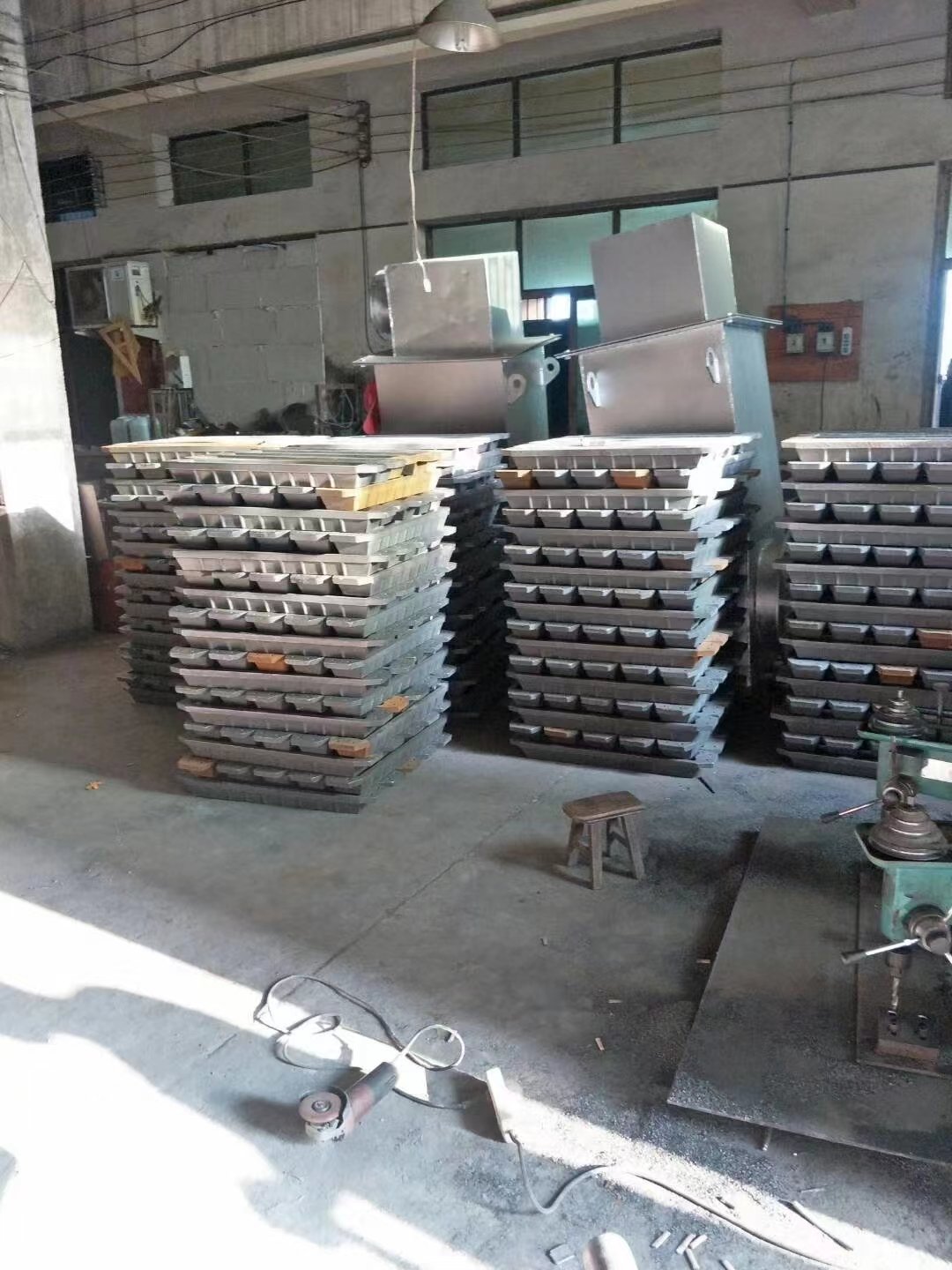 customized size lead ingot molds for networks new lead battery recycling plant