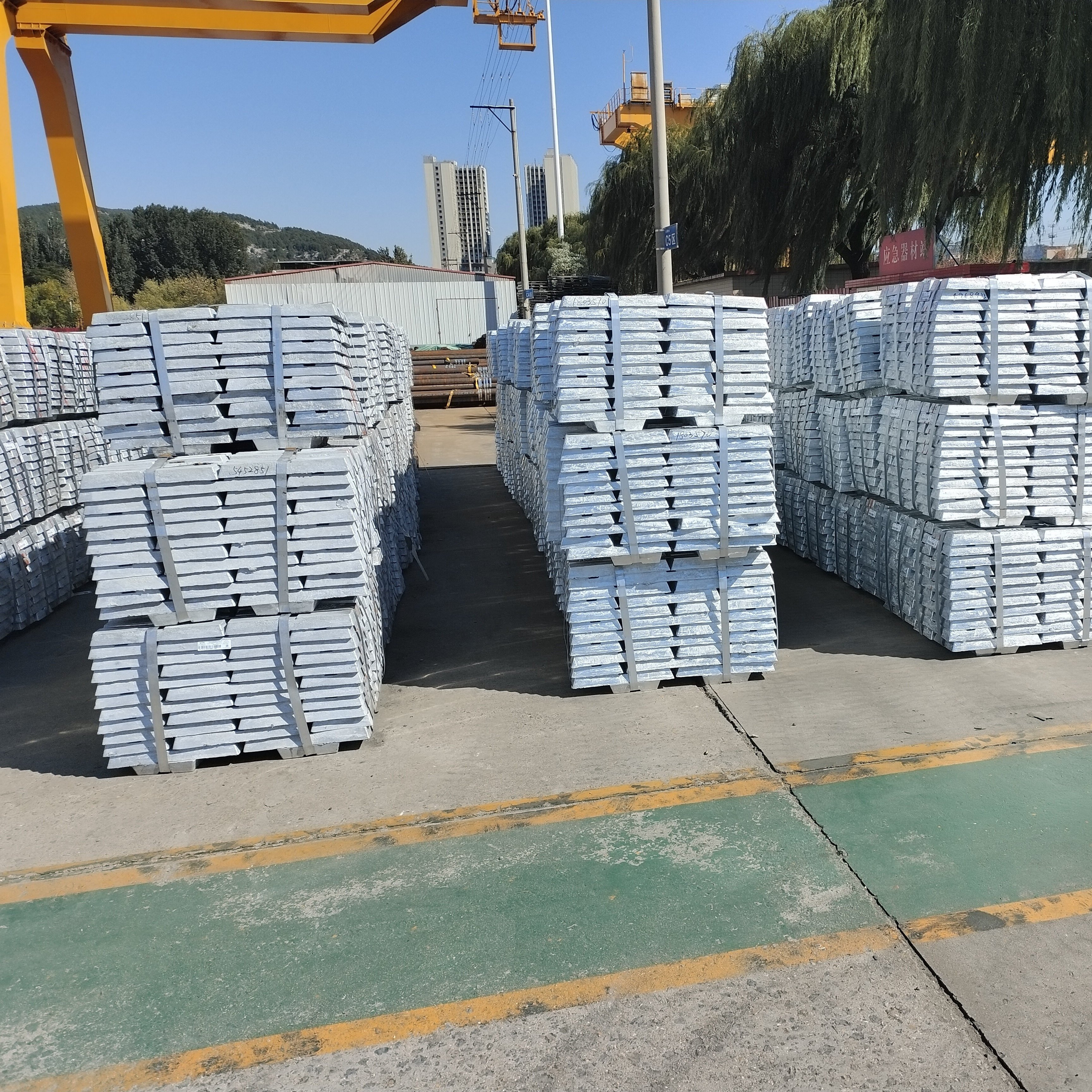zinc ingot 99.99 zinc alloy ingot zamak pure zinc ingots