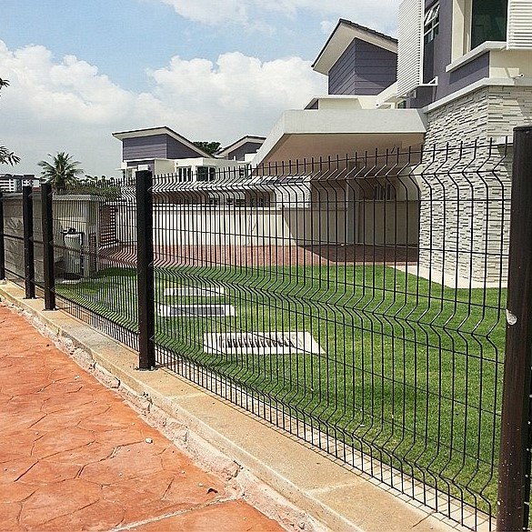Easy Installation Hot Dipped Galvanized 3D Curved High Quality Wire Mesh Fence with Triangle Bending