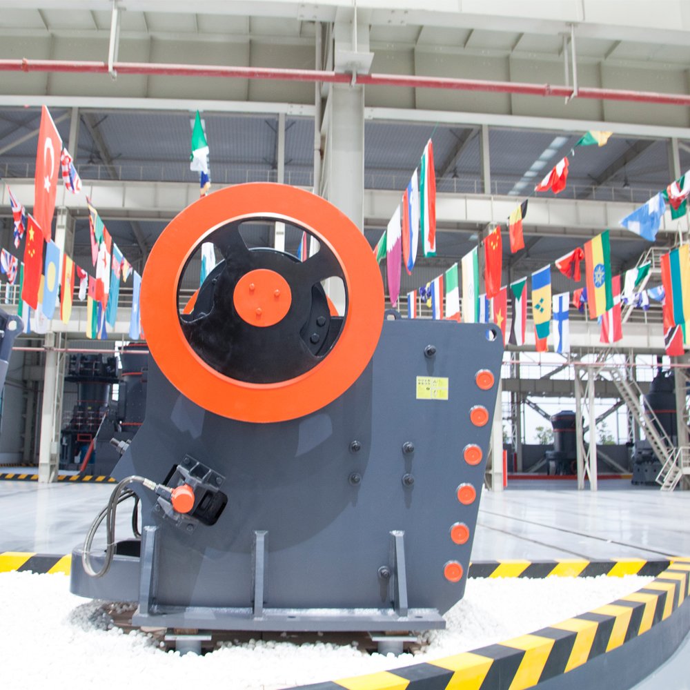 Automatic High Performance 50t/h Line Price Jaw Crusher with Diesel Engine 1300*300 jaw crusher powder crusher