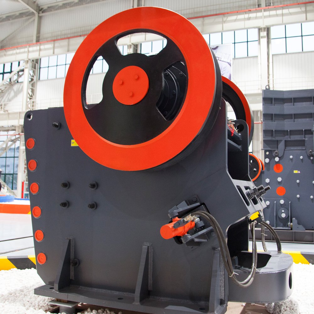 Automatic High Performance 50t/h Line Price Jaw Crusher with Diesel Engine 1300*300 jaw crusher powder crusher