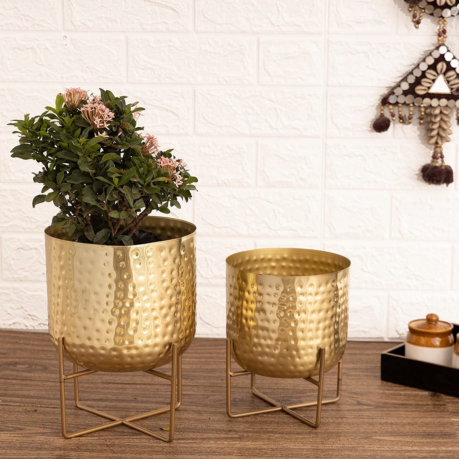 Decorative Flower Pot Black Powder Coated Finish Metal Flower Pot Set of (3)