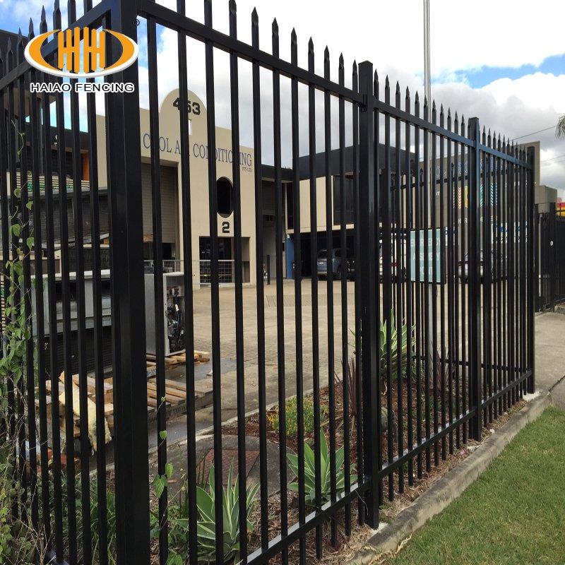 Best-selling beautiful decorative iron pipe home fence