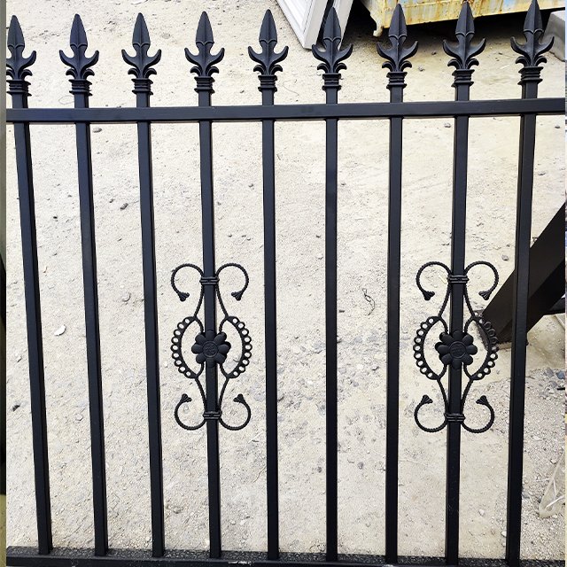 Fence Panels Screen Garden Fence Custom Villa Garden Decorative Aluminum Swimming Pool Modern Fence