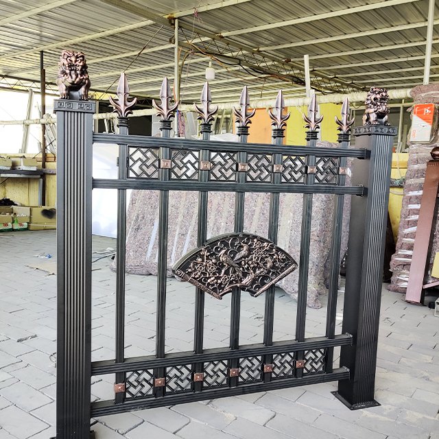 Fence Panels Screen Garden Fence Custom Villa Garden Decorative Aluminum Swimming Pool Modern Fence