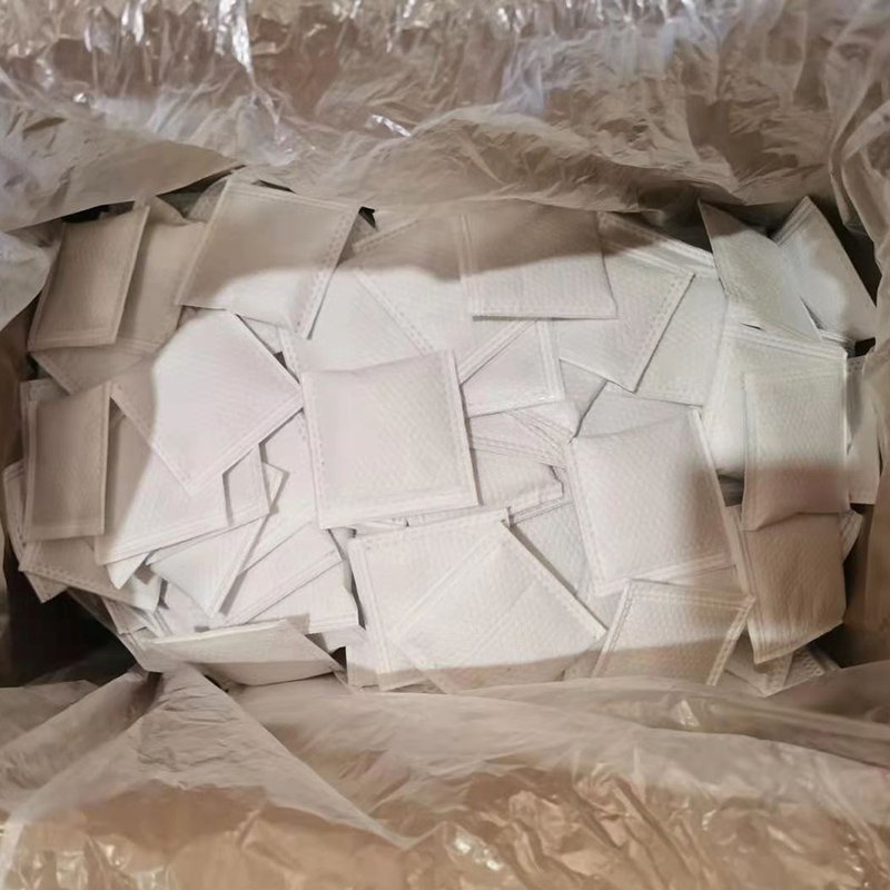 Wholesale 30g 50g 70g 90g 110g 120g Self Heating Food Packaging Warmer Instant halal Self Heating Foods Pad Pack