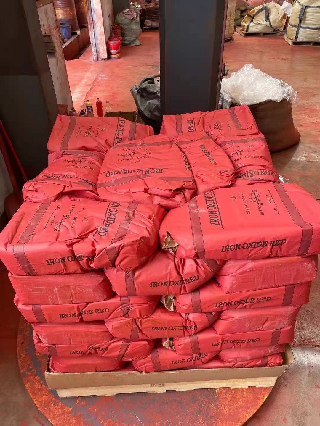 Iron Oxide Red Road Powder Coating Cement Color Pastel Concrete Brick