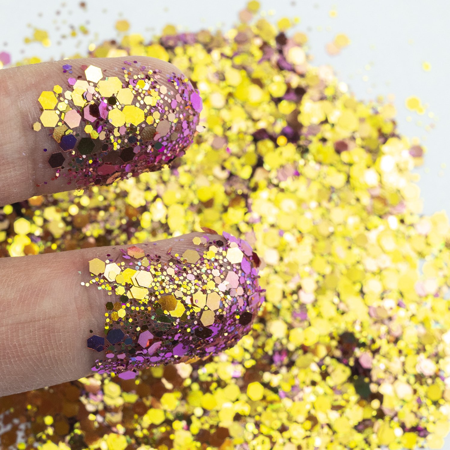 Wholesale Pigment Epoxy Resin Cosmetic eye shadow gel Grade 1KG Super Bright Ultra-Thin Chameleon Glitter Powder
