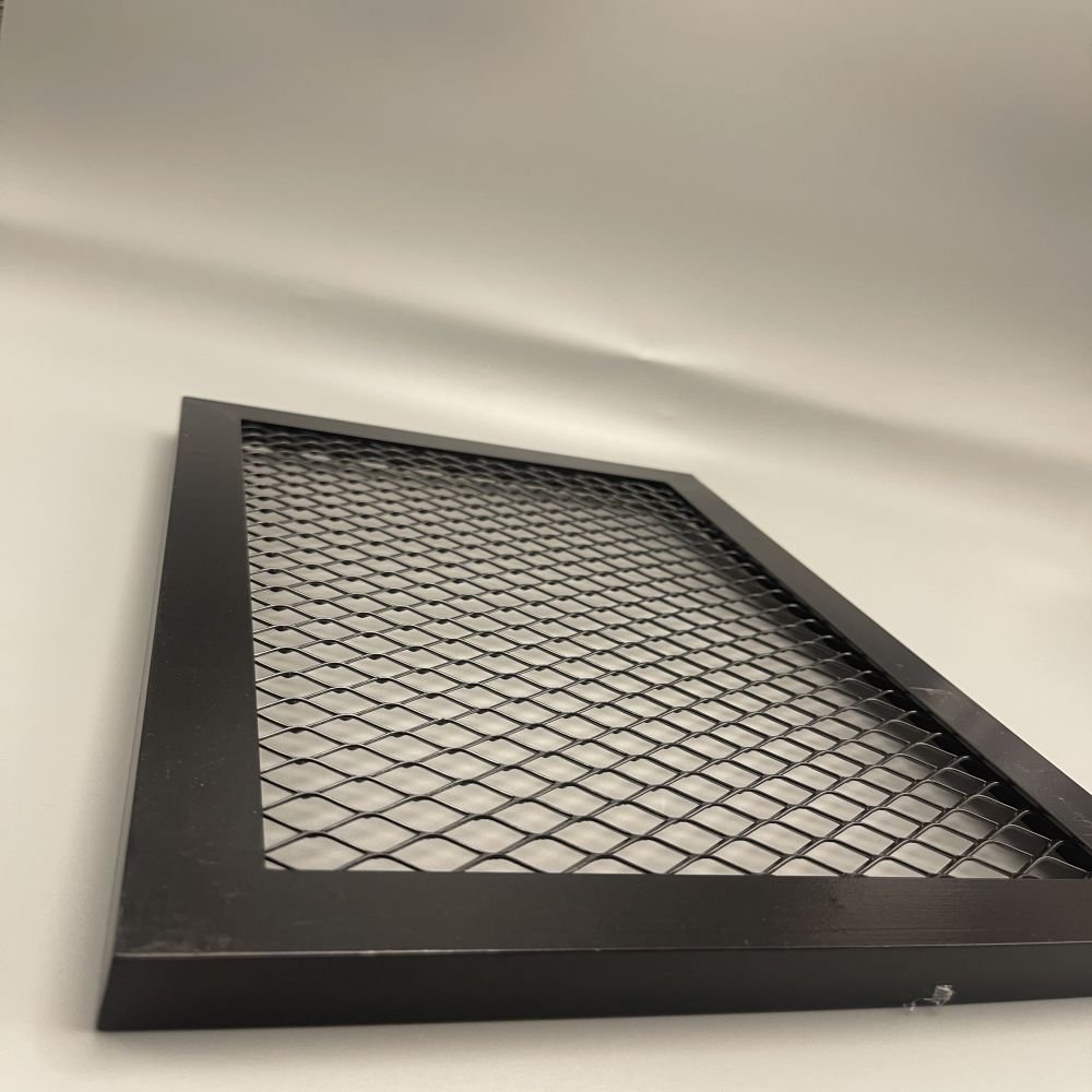 Metal expanded wire mesh filter