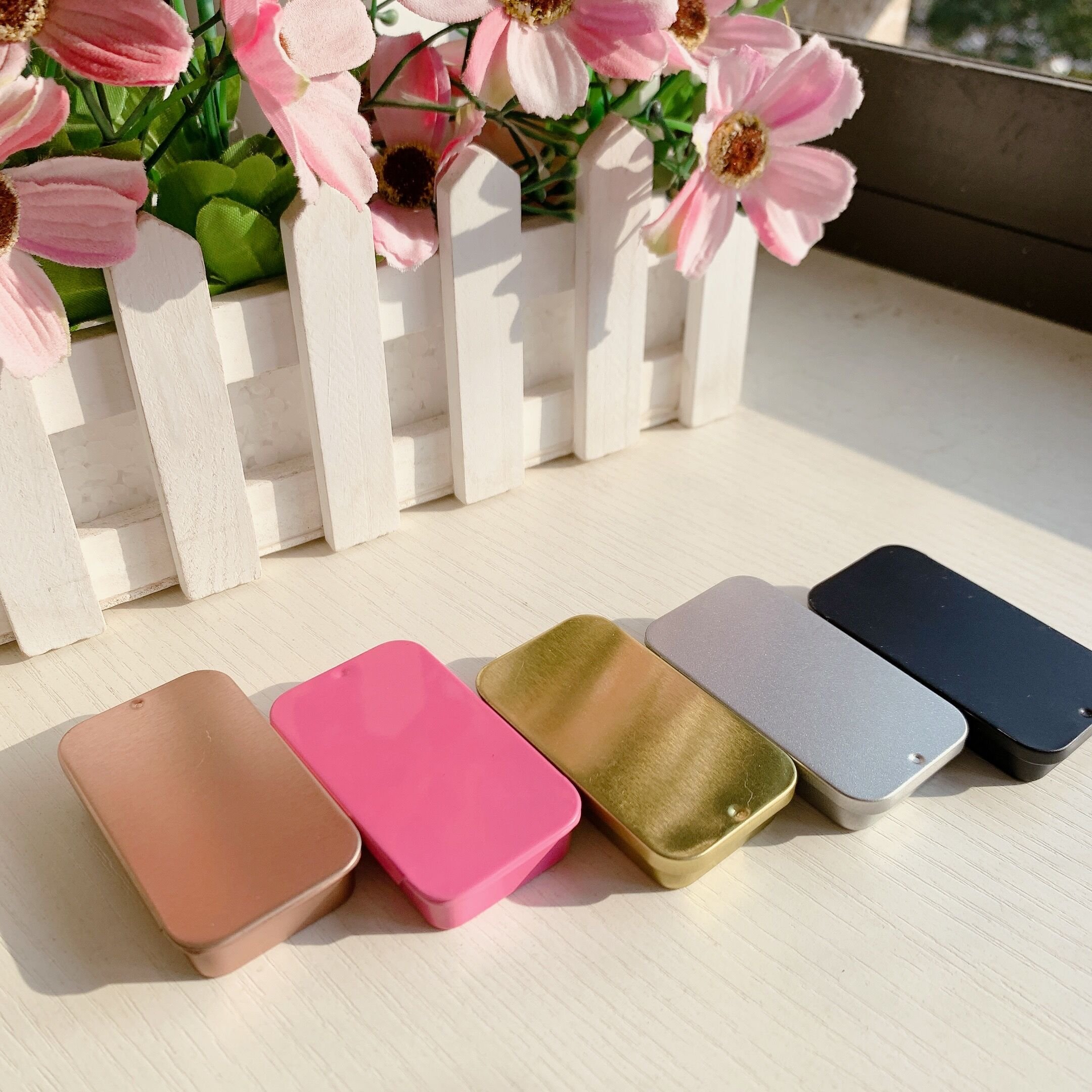 New Design 10g Square Shaped Black White Pink Gold Silver Mini Body balm flat iron box (NIR13-10g)