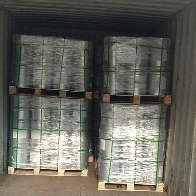 Reduced iron powder for titanium dioxide