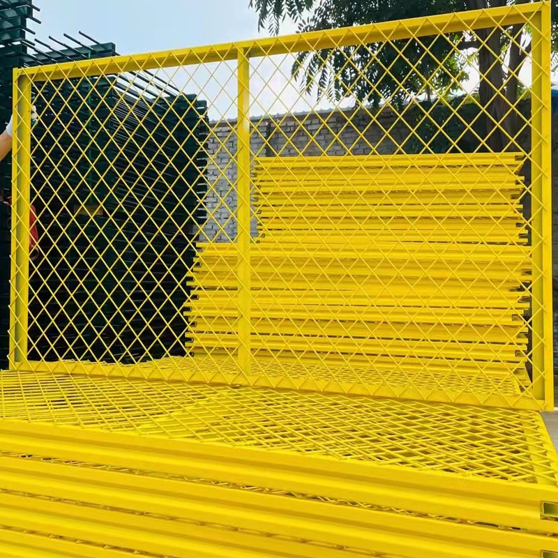 Powder Coated Galvanized Tubular Spear Top Black Iron Fence