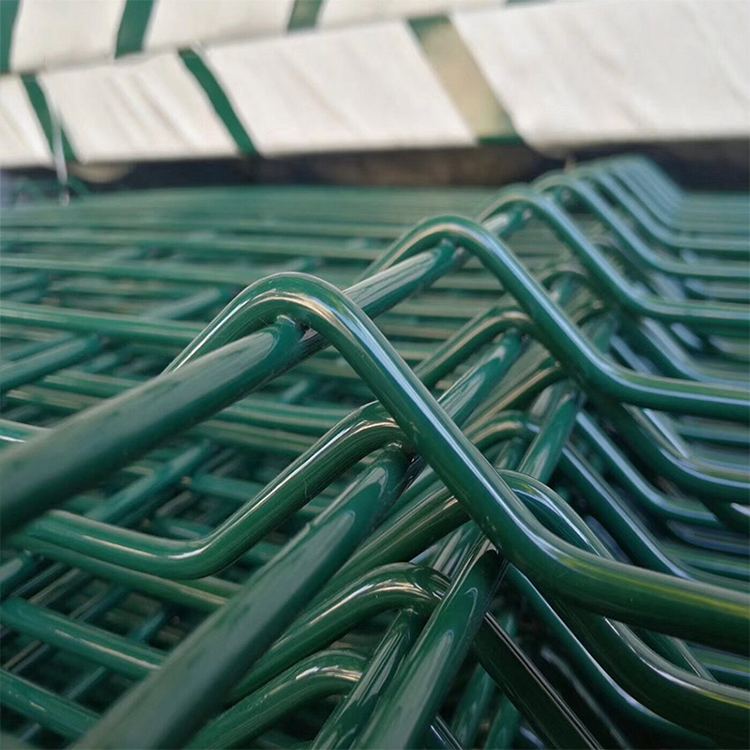 Yard Link 3D curved Fence Pvc Coated Iron Wire Fence Steel Panel V Fold Welded Wire Mesh Panel for fencing