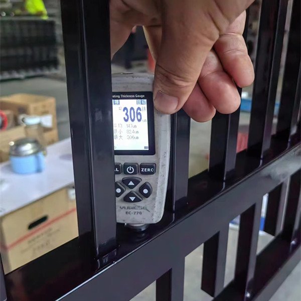 Hot Sale Black Powder Coated Steel or Aluminum Tubular Fencing 3 Rail Style for Gate Security Low Maintenance Waterproof Metal