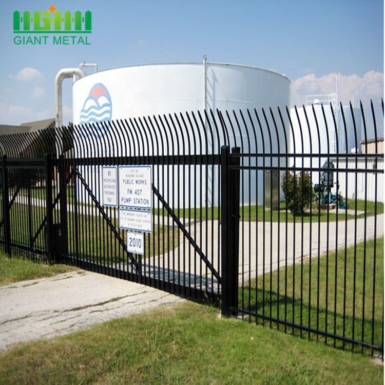 Solid Outdoor Garden Metal Iron Fence Panels Cheap Home Decorative Steel Rods Wrought Iron Panels Metallic Fencing