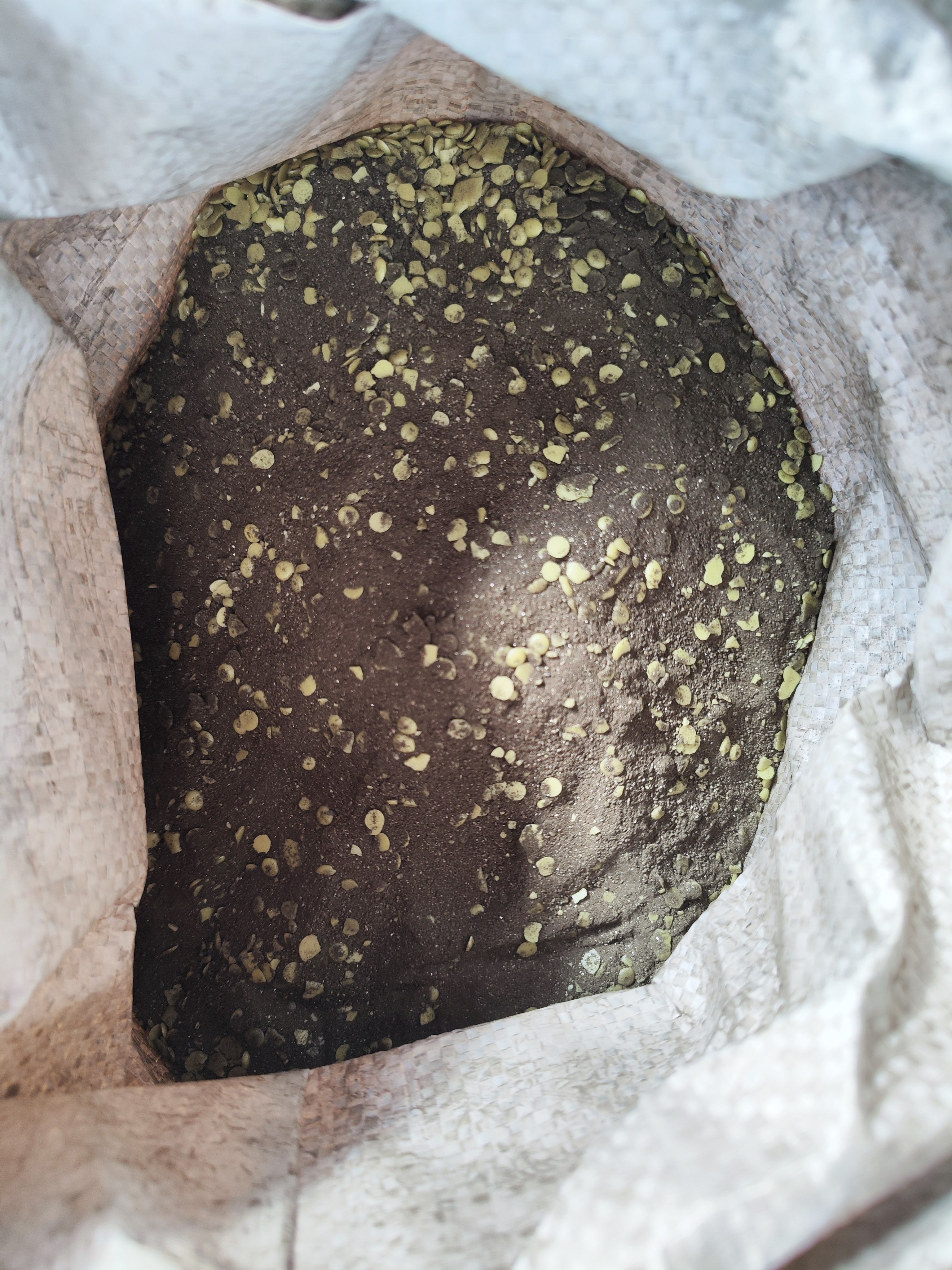 Sell high-quality copper remover and Iron pyrite powder for iron smelting and metallurgical industry