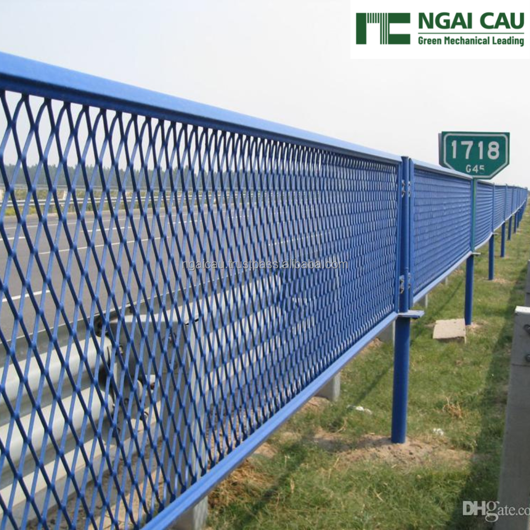 Vietnam's Strictest Rules Were Obeyed During The Producing Process Of Powder Coated Galvanized Steel Fence