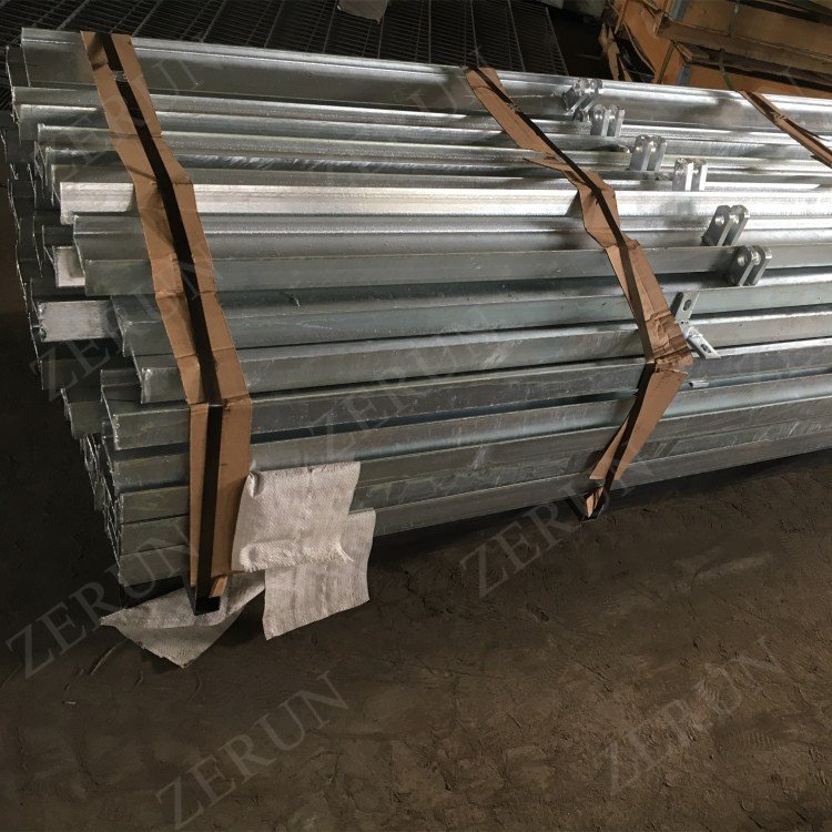High quality Euro fence angle iron rail T post W D pales palisade fence 2.4m height