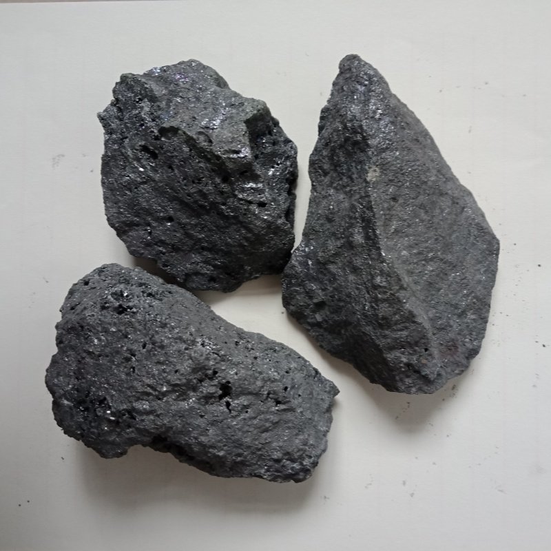 Silicon carbon alloy carbon 60% silicon 20% heating agent for steelmaking
