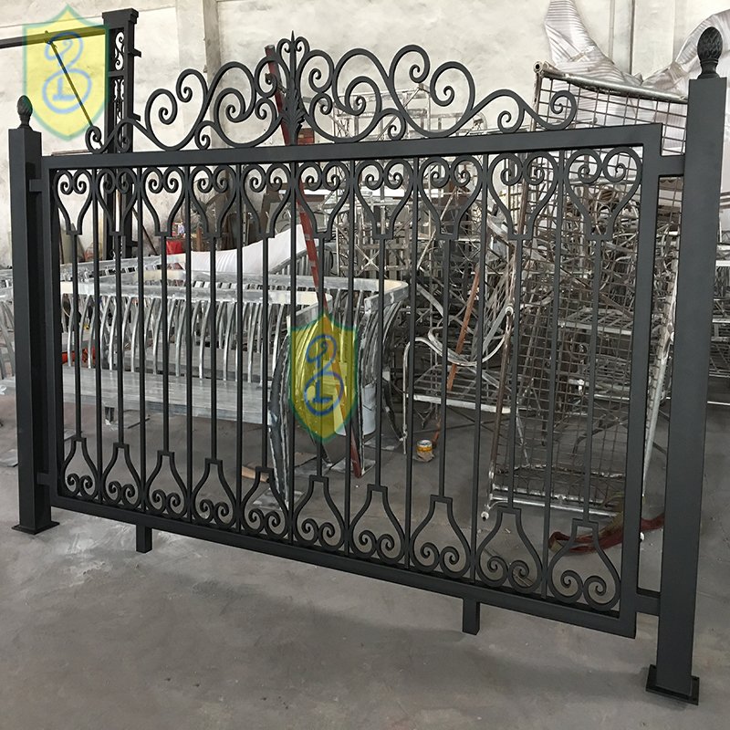 Top-selling modern galvanized steel fence poles