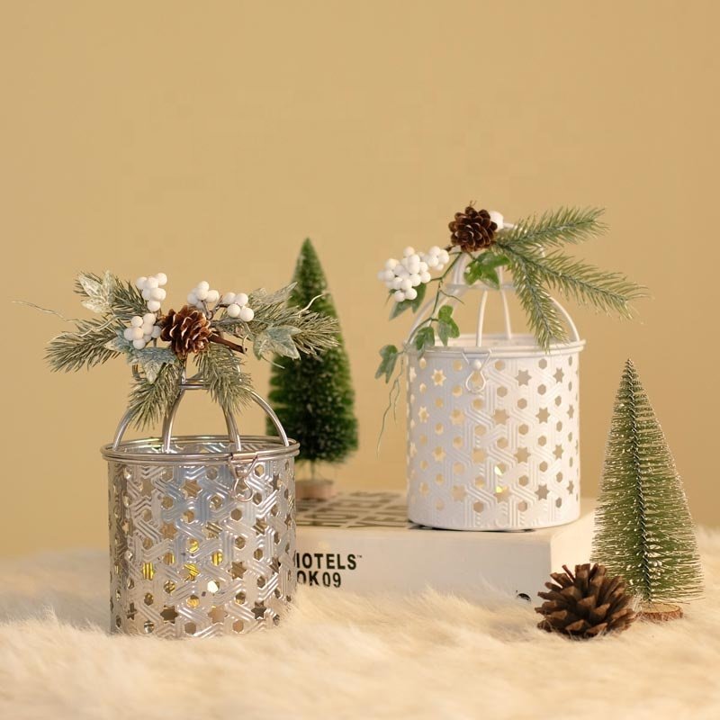 Home Decoration Customized Logo Christmas Lantern Home Decor Iron Silver Candle Holder Metal Candle Stand