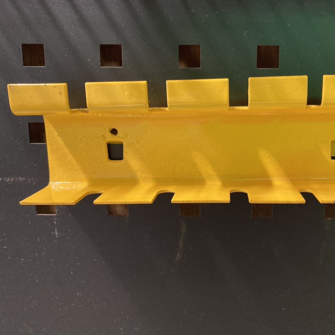 Factory Hot Sale Wall Hanger Mounting Bracket Kits Metal Display Rack Laminate Structure Hook