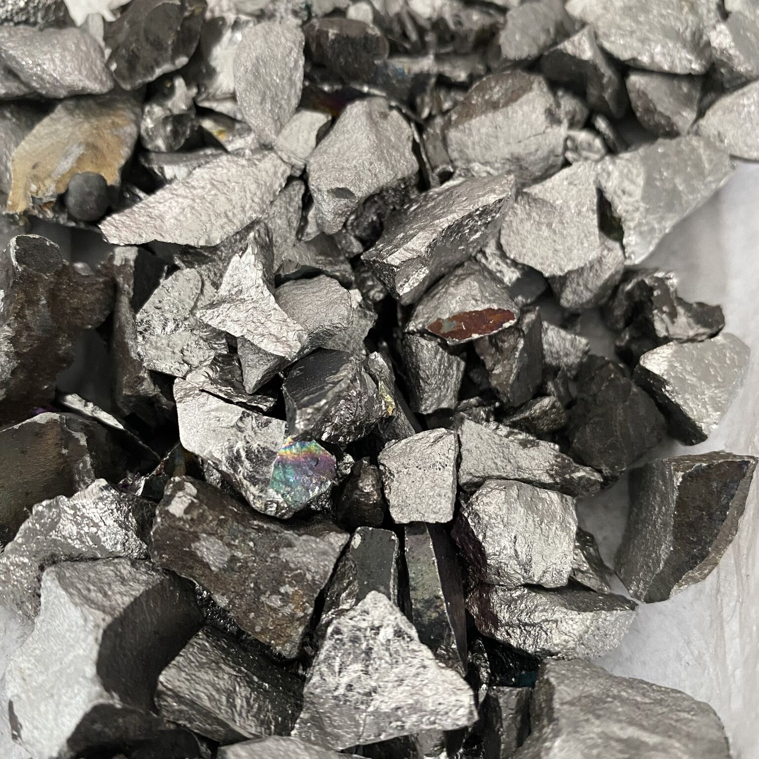 China Manufacturer High/Low Carbon Ferromanganese Foundry Raw Materials FeMn Ferro Manganese for Iron Casting