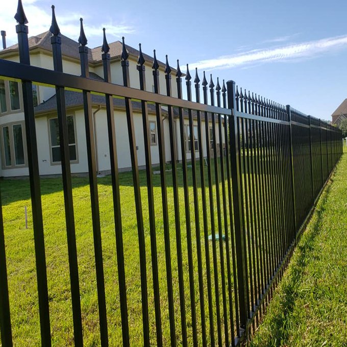 hot sale direct factory pre galvanized black powder coated wrought iron fence panels uk