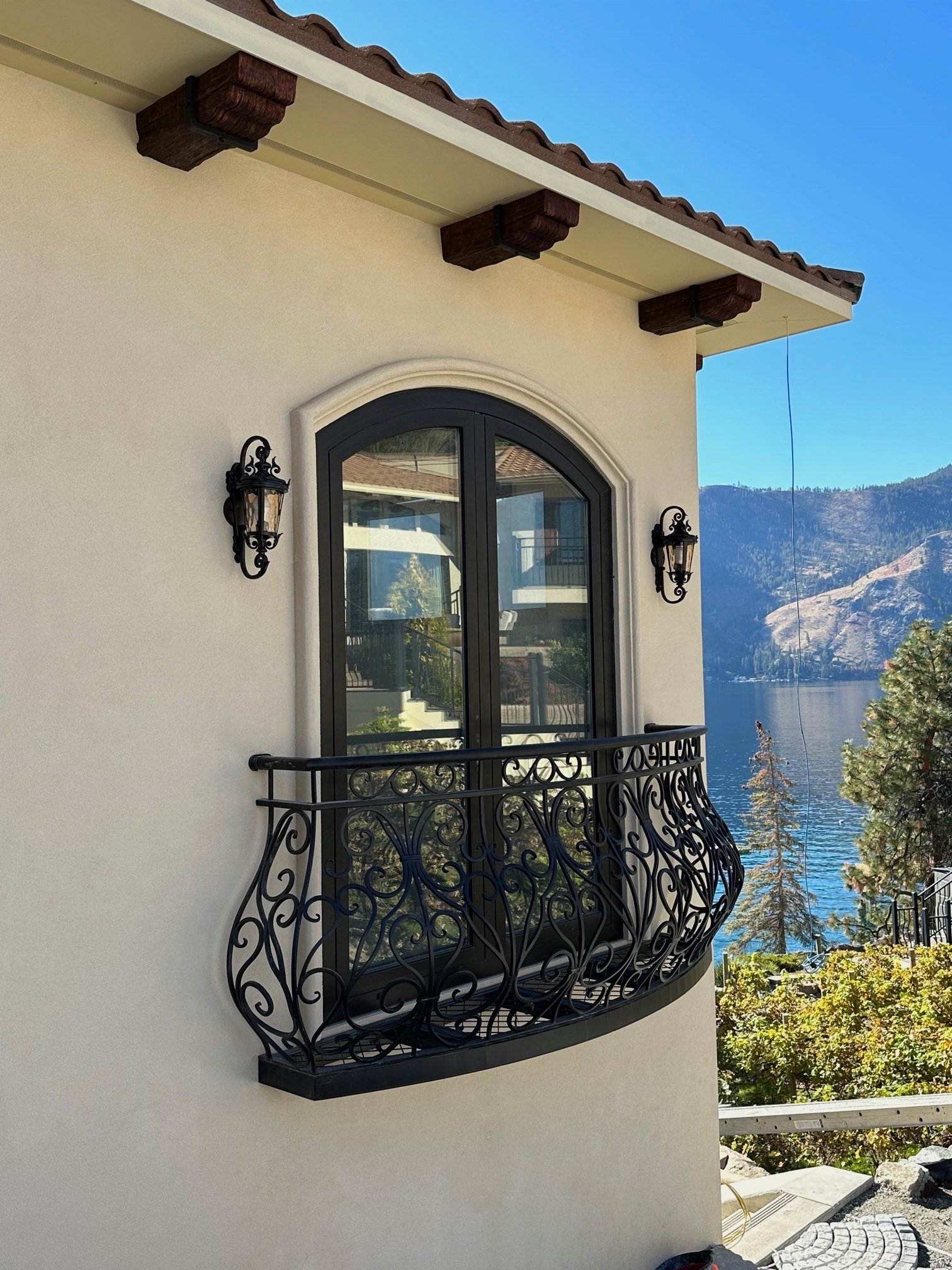 Modern Design Wrought Iron Balcony Railing Popular Belly Ornamental Steel for Apartments